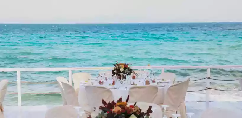 White Suites Resort